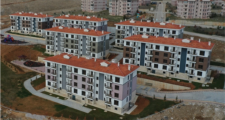 Konya Hüyük'te 142 TOKİ konutu teslim ediliyor